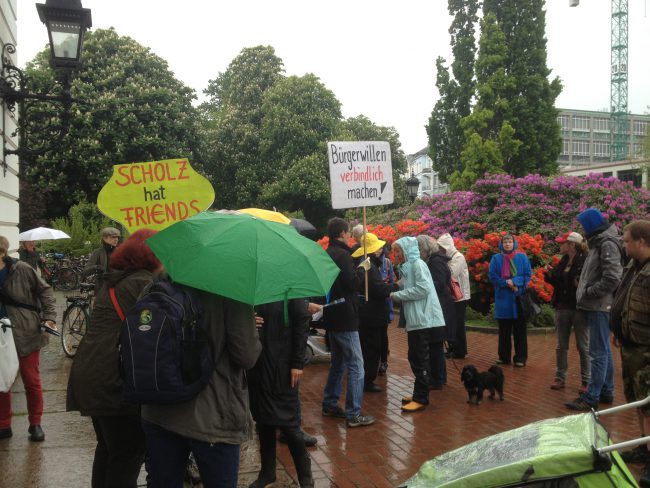 Demo vor dem Altonaer Rathaus